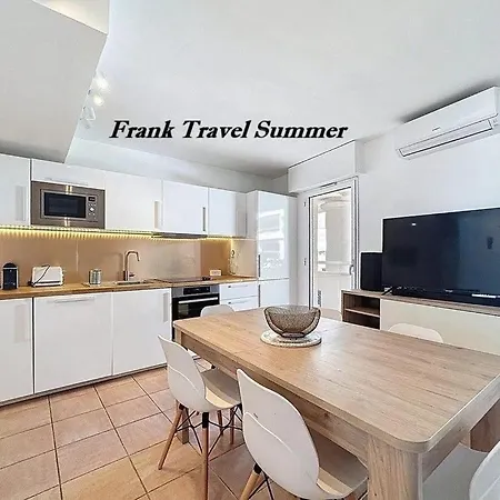Franks Travel Summer בית נופש